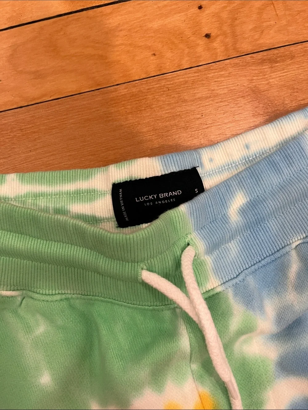 Lucky Brand Shorts - Picture 2 of 6